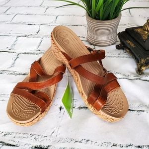 Crocs Shoes NWT A-Leigh Leather Wedges Size 8W